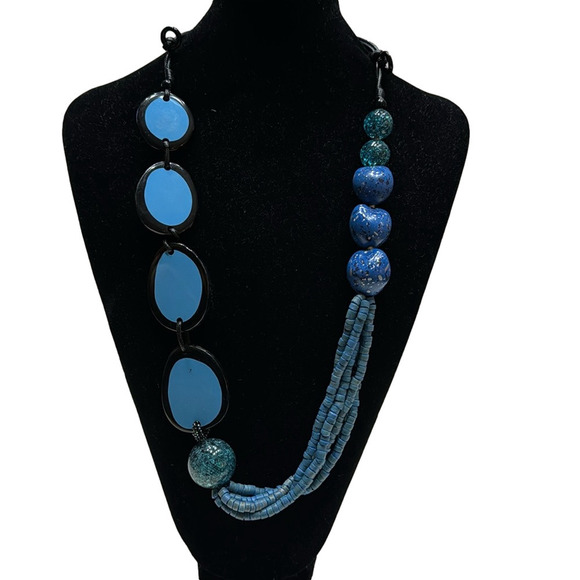 NWT Decouture Resin and Kukui Statement Necklace - Picture 1 of 7